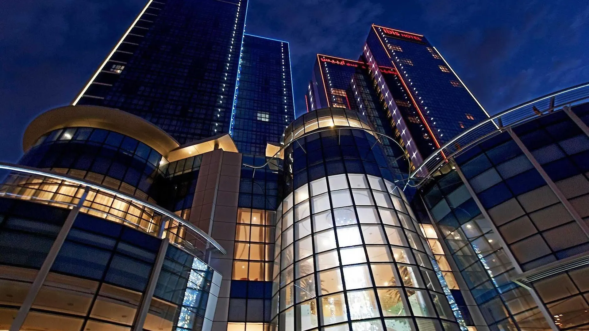 Hotel Ibis Abu Dhabi Gate 3*,