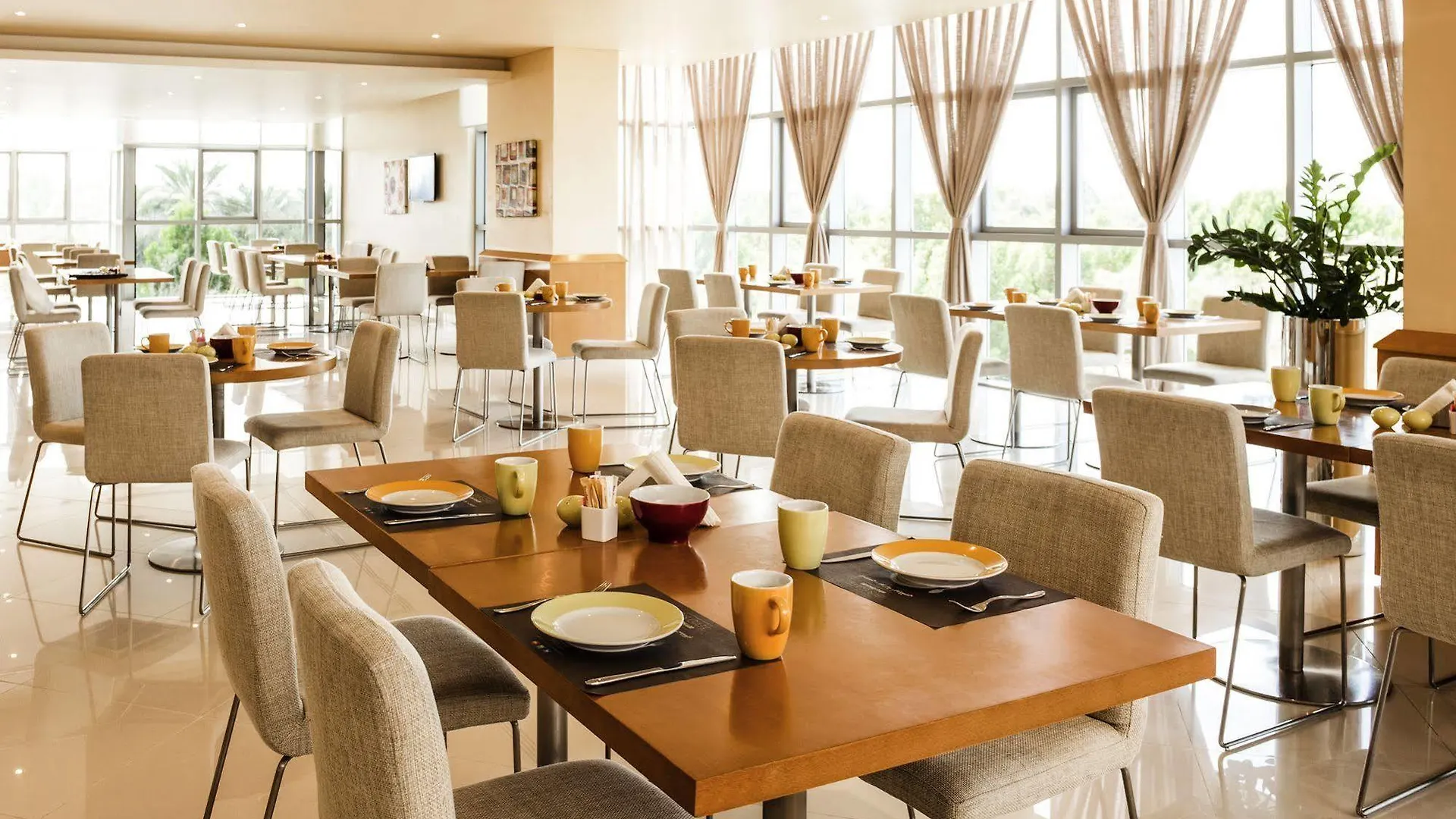 Ibis Abu Dhabi Gate Hotel 3*,  Egyesült Arab Emírségek